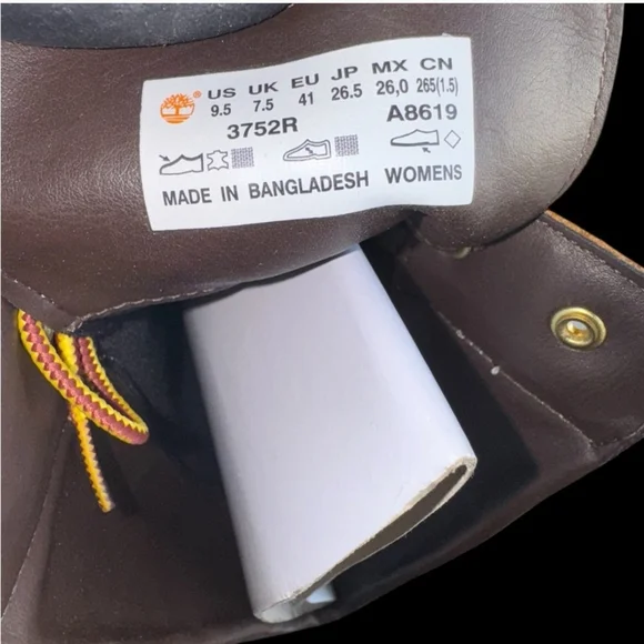 Timberland Brown Lace-Up Boots - Picture 7 of 7